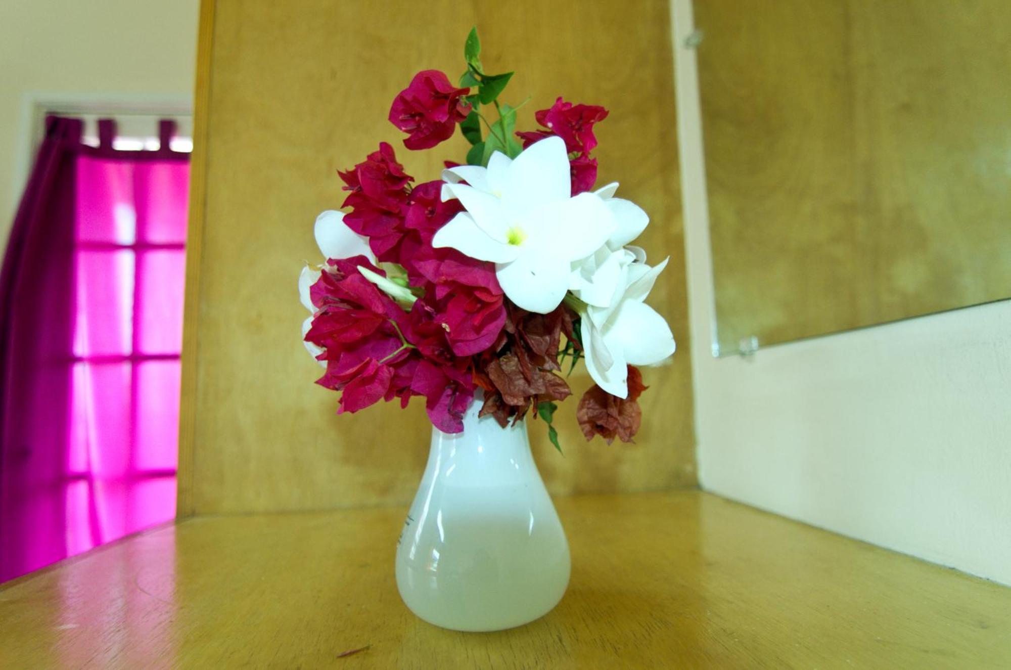 La Heliconia & Day Spa St. George's ภายนอก รูปภาพ