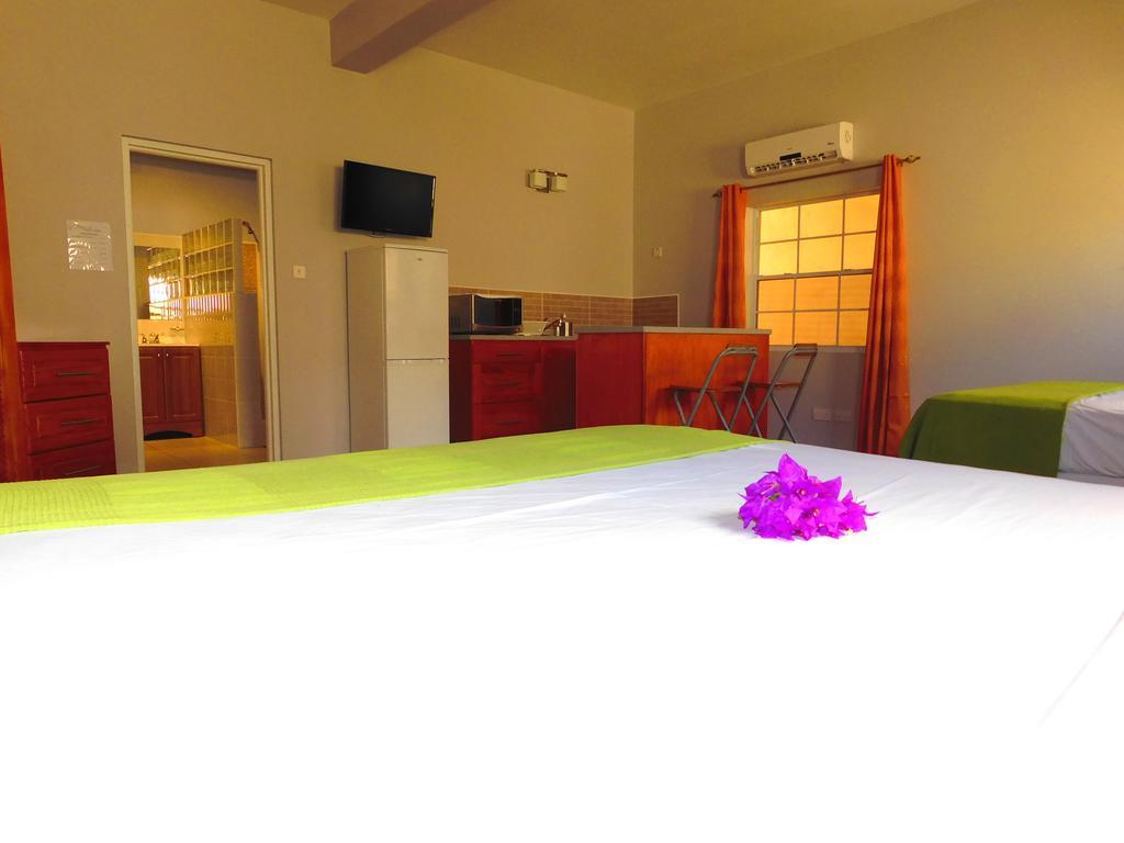 La Heliconia & Day Spa St. George's ภายนอก รูปภาพ